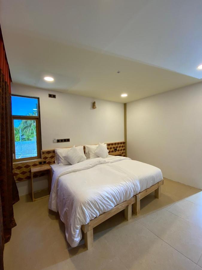 Rindali Maldives Maaenboodhoo Hotel Dhaalu Atoll Екстериор снимка